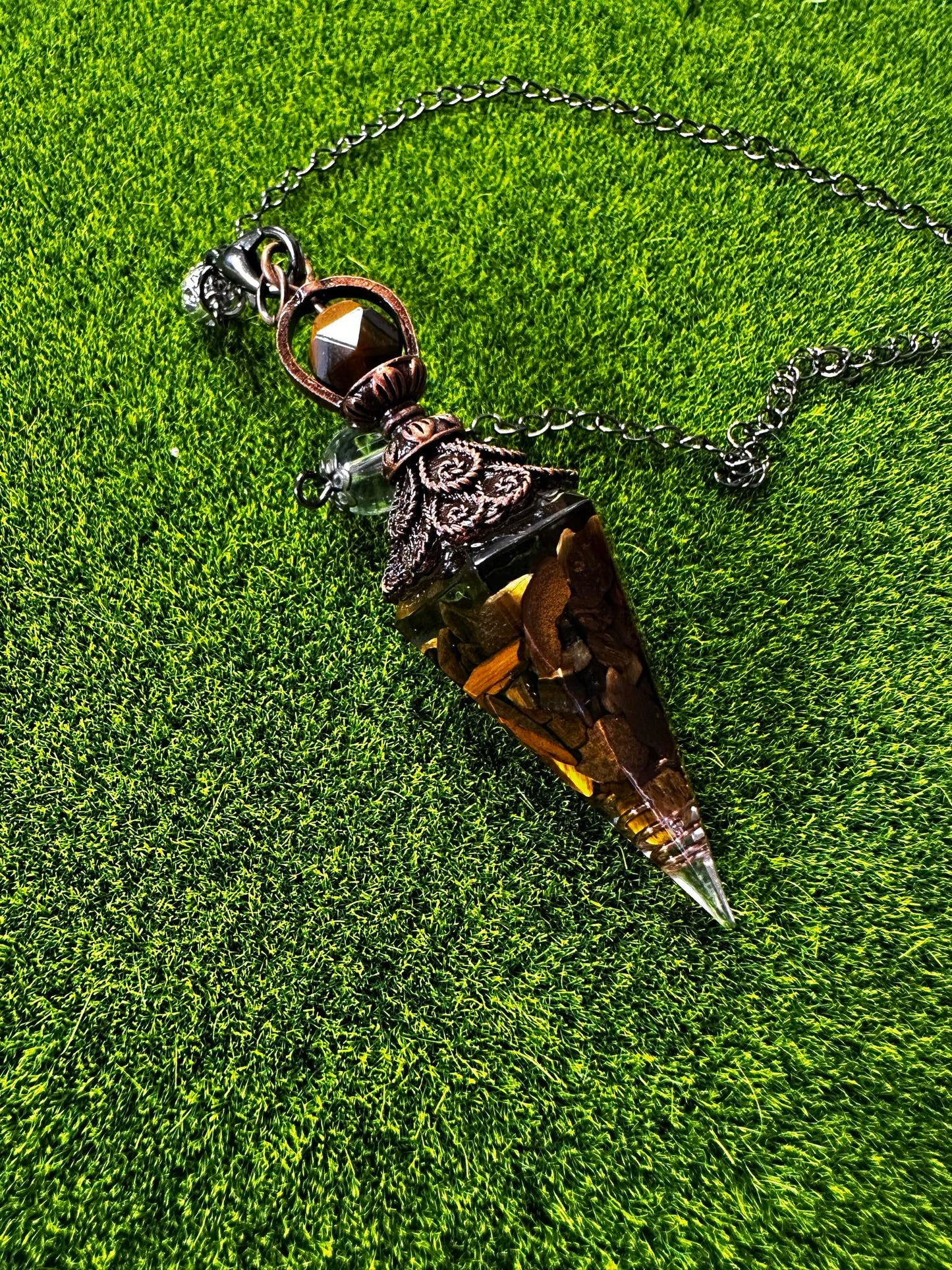 Pendentif Orgonite éclats oeil de tigre